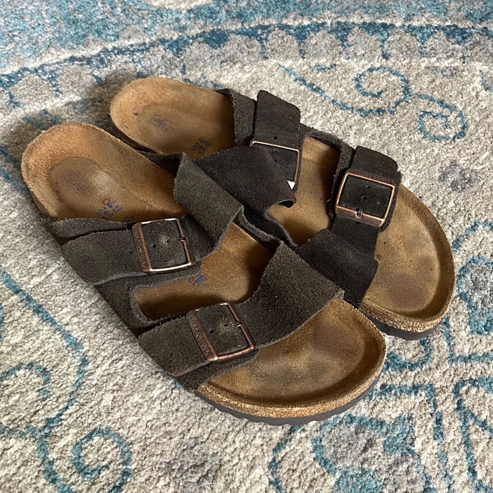 Great condition Brown Suede Birkenstock Arizona